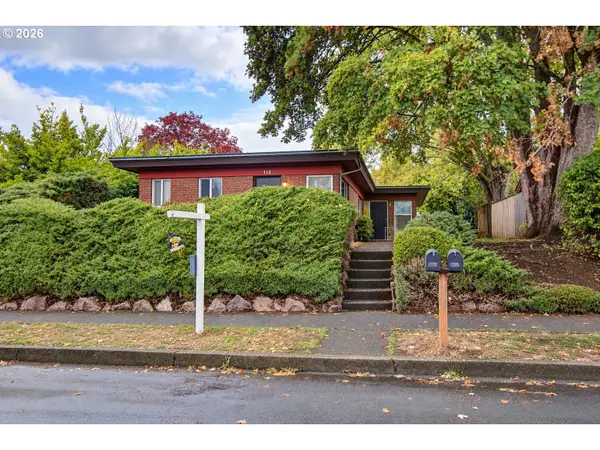 710/712 W 38th St, Vancouver, WA 98660