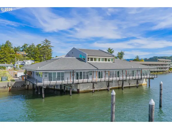 1150 Bay St #D, Florence, OR 97439