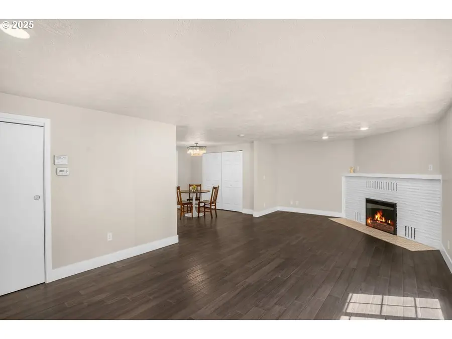 11925 SW 7th, Beaverton, OR 97005 - Image #3