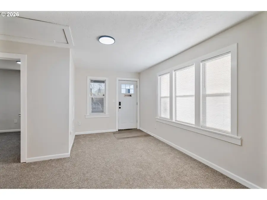 309 NW 3rd Ave, Kelso, WA 98626 - Image #3