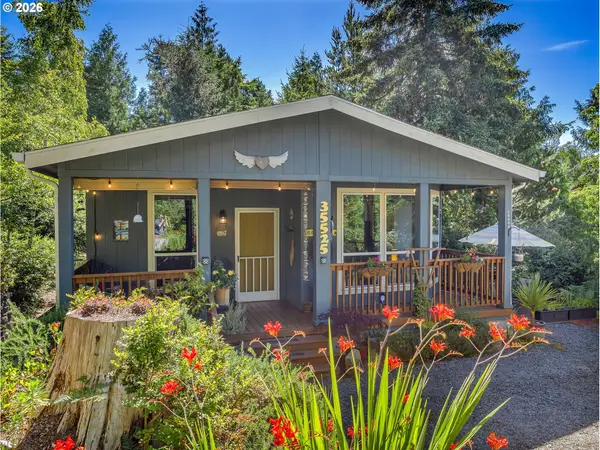 35525 Clipper Ct, Nehalem, OR 97131