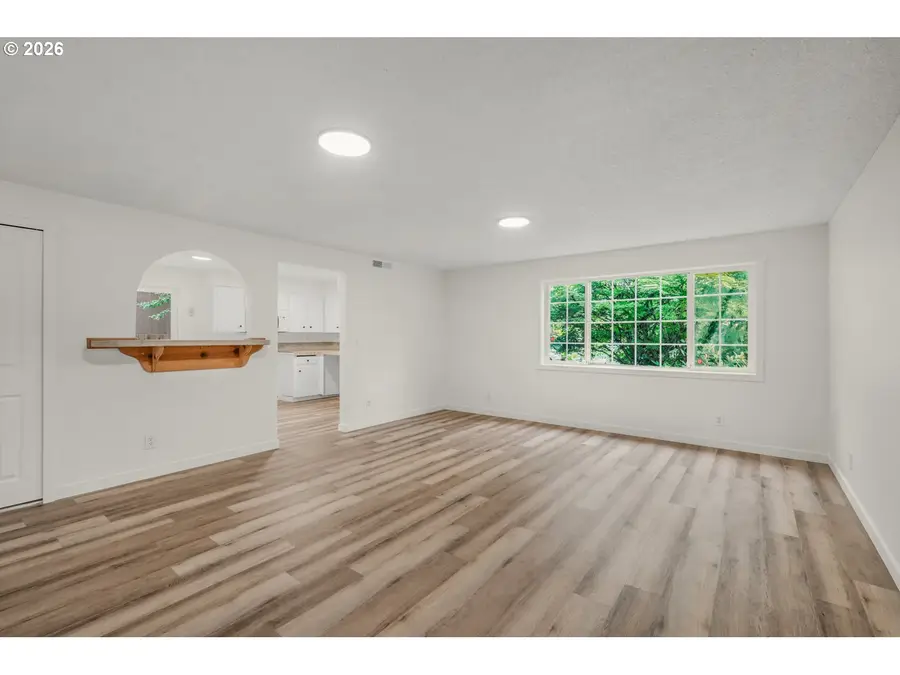 5465 Red Leaf Dr, Salem, OR 97306 - #3