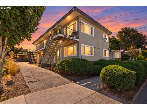 2554 NE Hoyt St, Portland, OR 97232