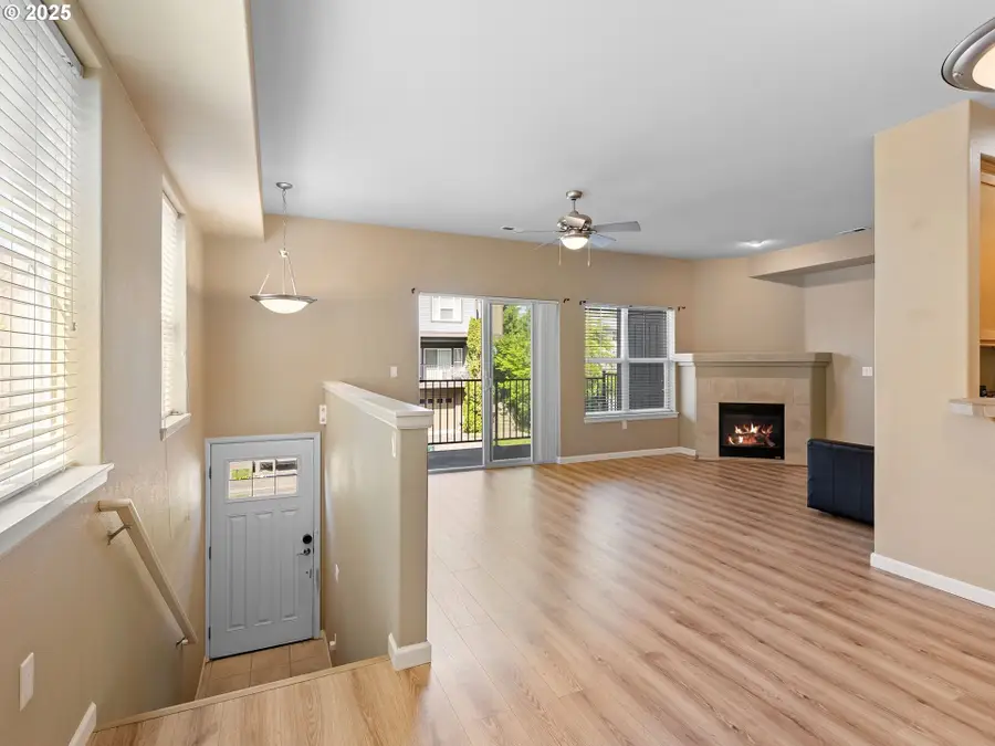 10820 SW Huntington Ave, Tigard, OR 97223 - Image #2