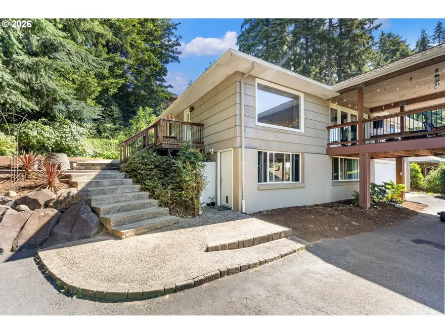 4024 Pacific Way, Longview, WA 98632 - #3