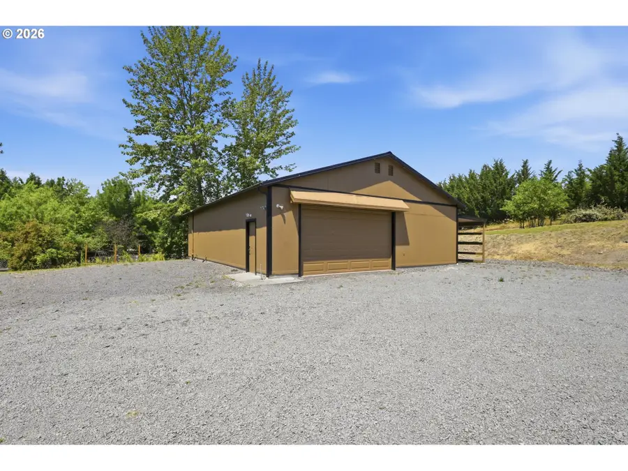 105 E 6th St, Lowell, OR 97452 - #3