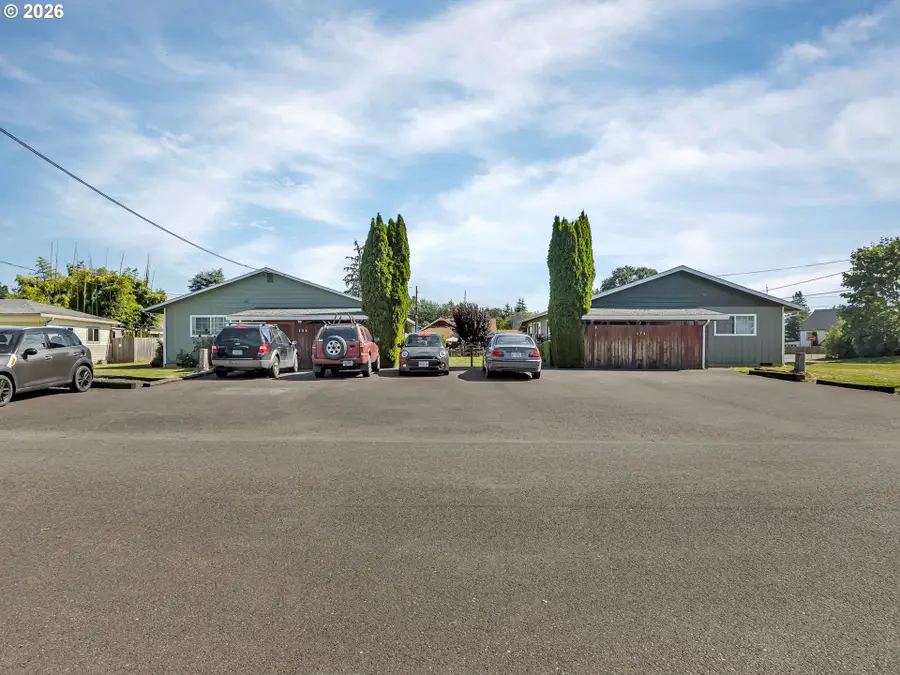 154 S 21st St, Saint Helens, OR 97051 - #3
