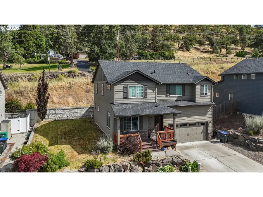 2538 Denton St, The Dalles, OR 97058 - #2
