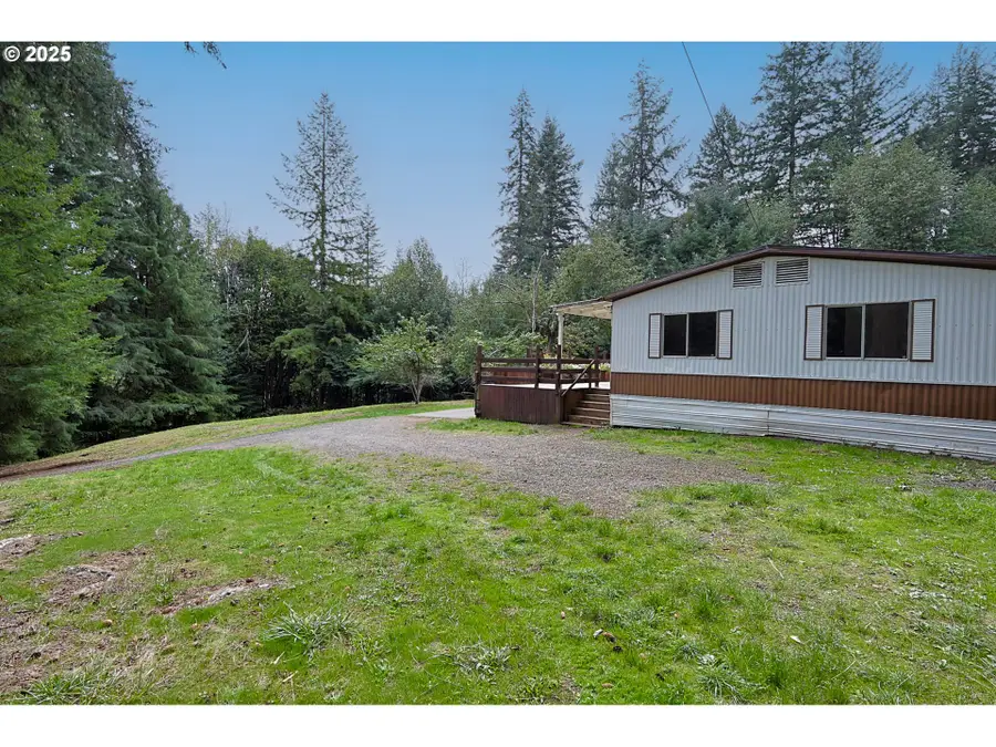 60272 Acme Rd, Coos Bay, OR 97420 - Image #3