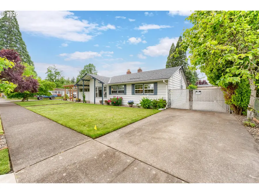 2209 NE 108th Ave, Portland, OR 97220 - #3