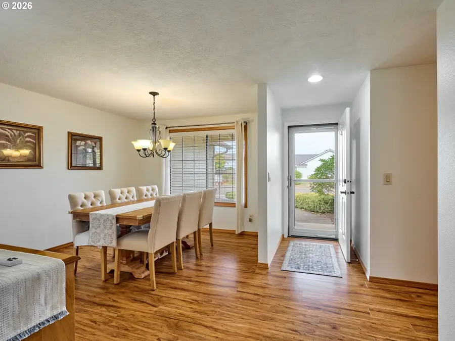 1324 Golden Ln N, Keizer, OR 97303 - #3