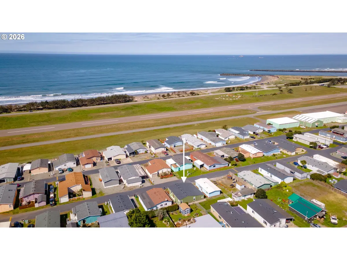94120 Strahan St #50, Gold Beach, OR 97444 - #1