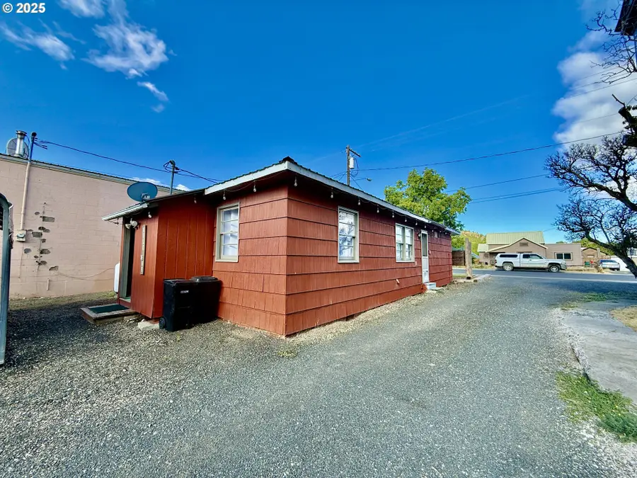 173 N Canyon Blvd, John Day, OR 97845 - Image #2