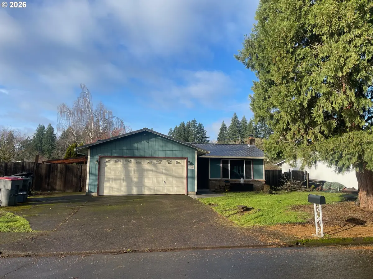 211 NE Kingwood St, McMinnville, OR 97128 - Image #1