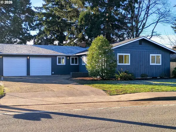 625 N Knights Bridge Rd, Canby, OR 97013