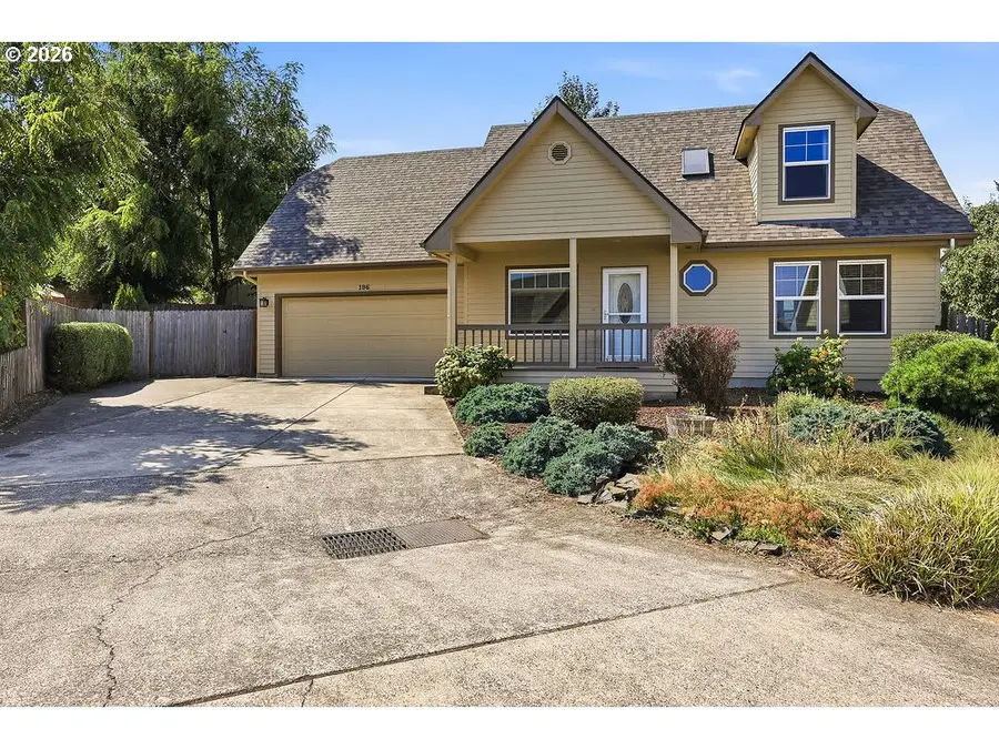 196 S 72nd St, Springfield, OR 97478 - #2
