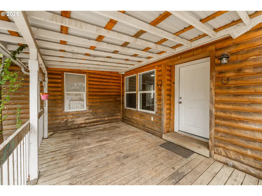 161 South Ave, Sutherlin, OR 97479 - Image #2