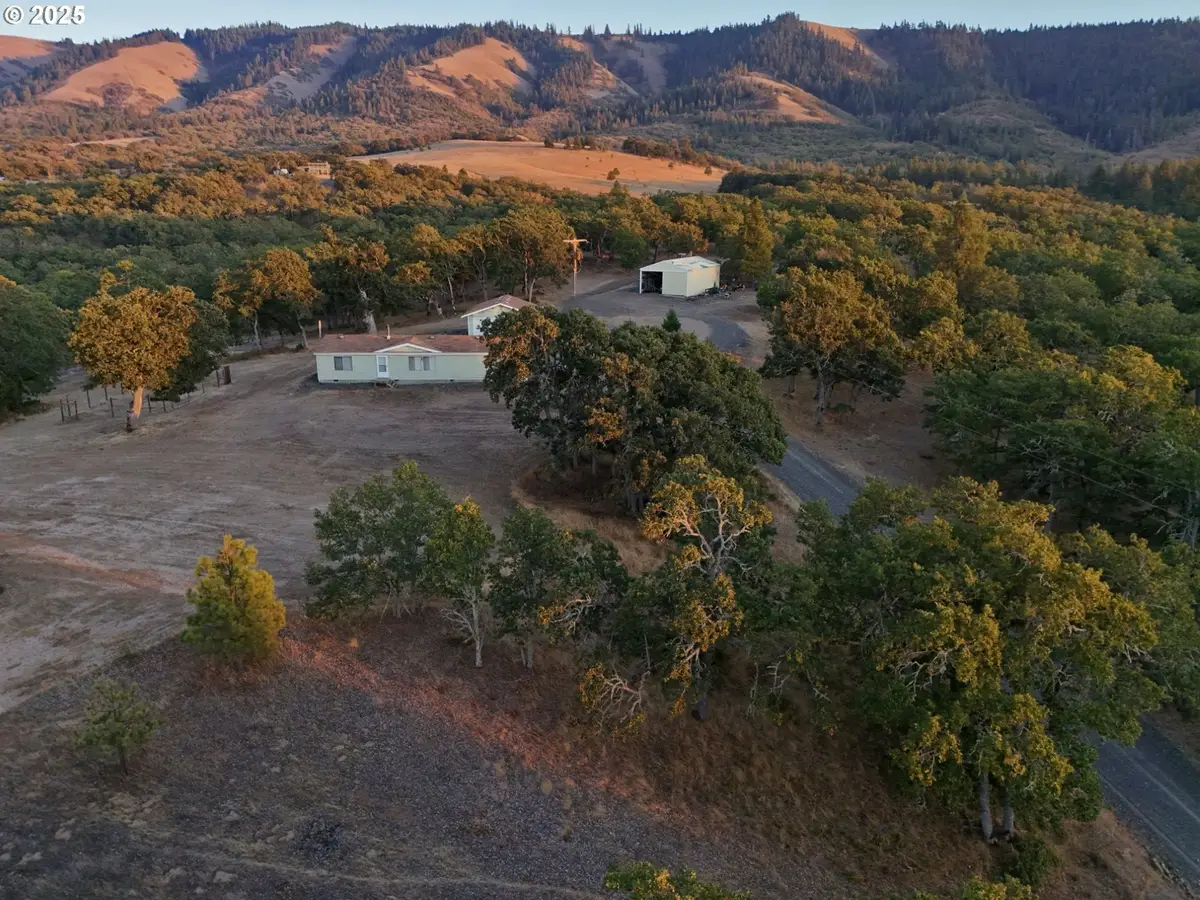 600 Centerville Hwy, Lyle, WA 98635 - Image #1