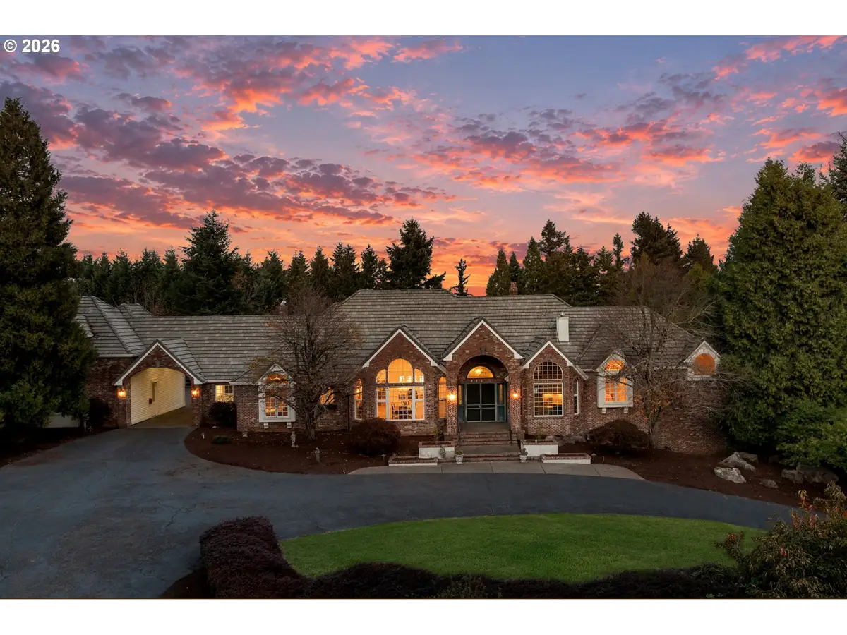 1095 SW Schaeffer Rd, Northwest Clackamas, OR 97068 - #1