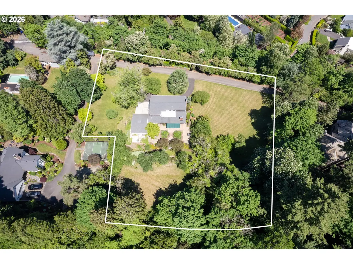 11385 S Riverwood Rd, Portland, OR 97219 - #1