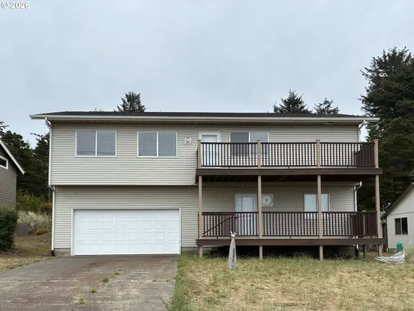 2701 NW Parker Ave, Waldport, OR 97394