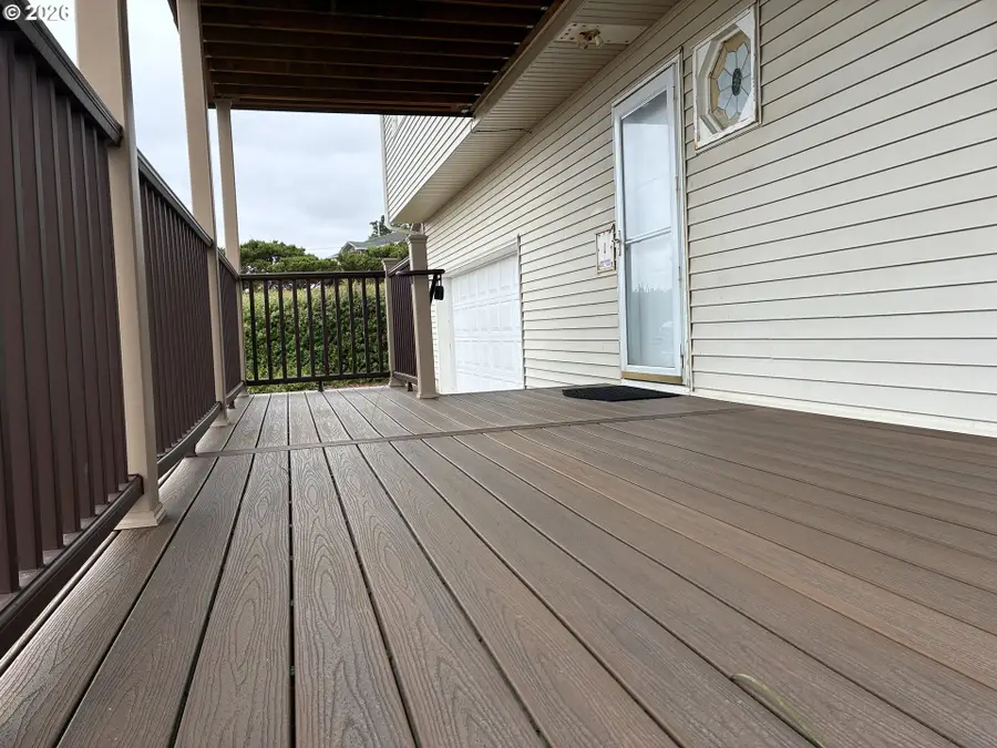 2701 NW Parker Ave, Waldport, OR 97394 - #2