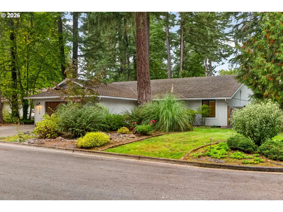 3715 Division Ct, Lake Oswego, OR 97035 - #3