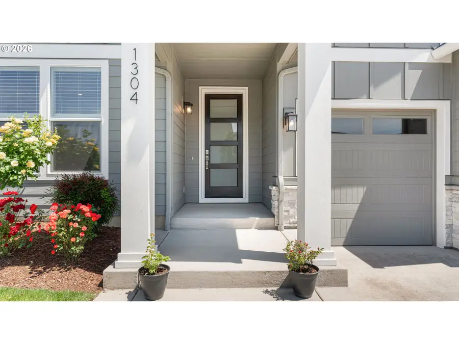 1304 S 44th Ave, Ridgefield, WA 98642 - #2