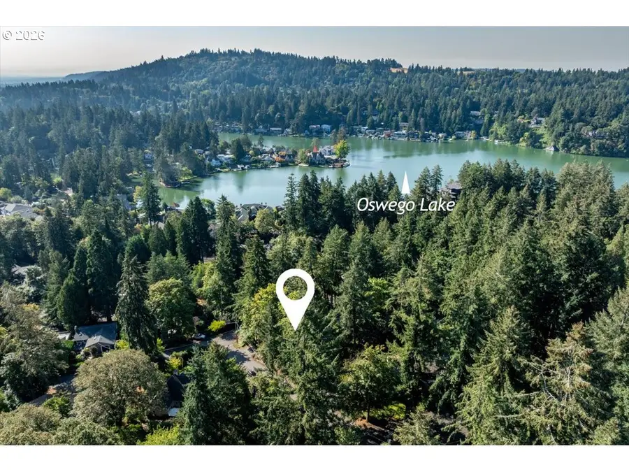 1026 Troon Rd, Lake Oswego, OR 97034 - #3