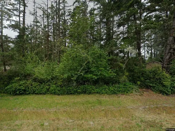 1011 SE Discovery, OceanShores, WA 98569