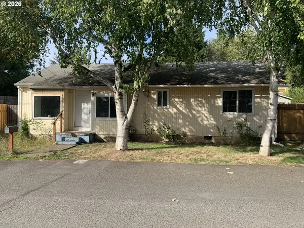 9241 NE Schuyler St, Portland, OR 97220