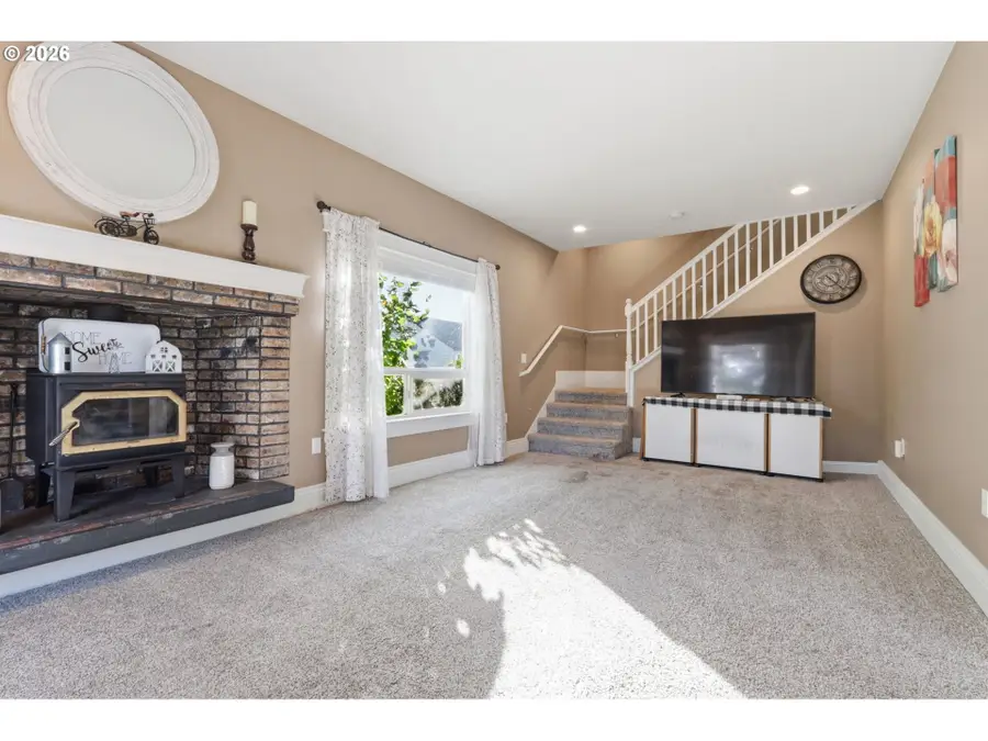 151 SW Alfred St, Chehalis, WA 98532 - #3