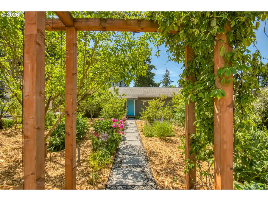 11808 SE Taylor St, Portland, OR 97216 - #3