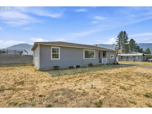 203 Alameda St, MyrtleCreek, OR 97457
