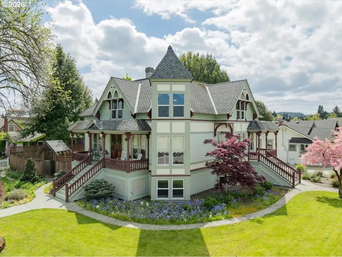 1121 Main St, Dallas, OR 97338 - #1