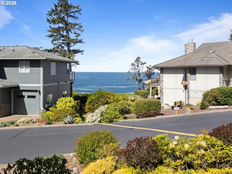 189 Sea Crest Ln, Otter Rock, OR 97369 - #3