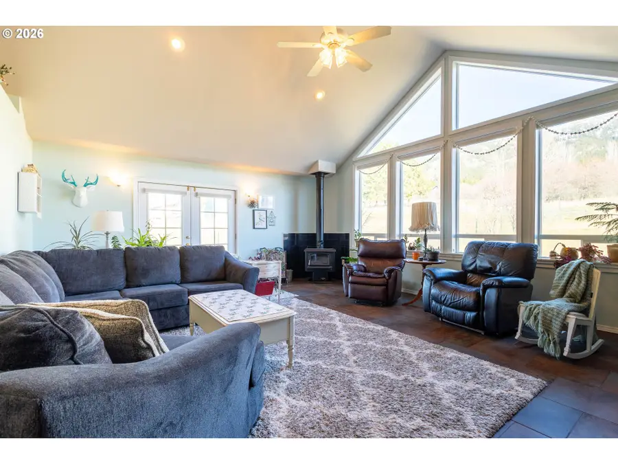 60908 Stackland Rd, Cove, OR 97824 - #2