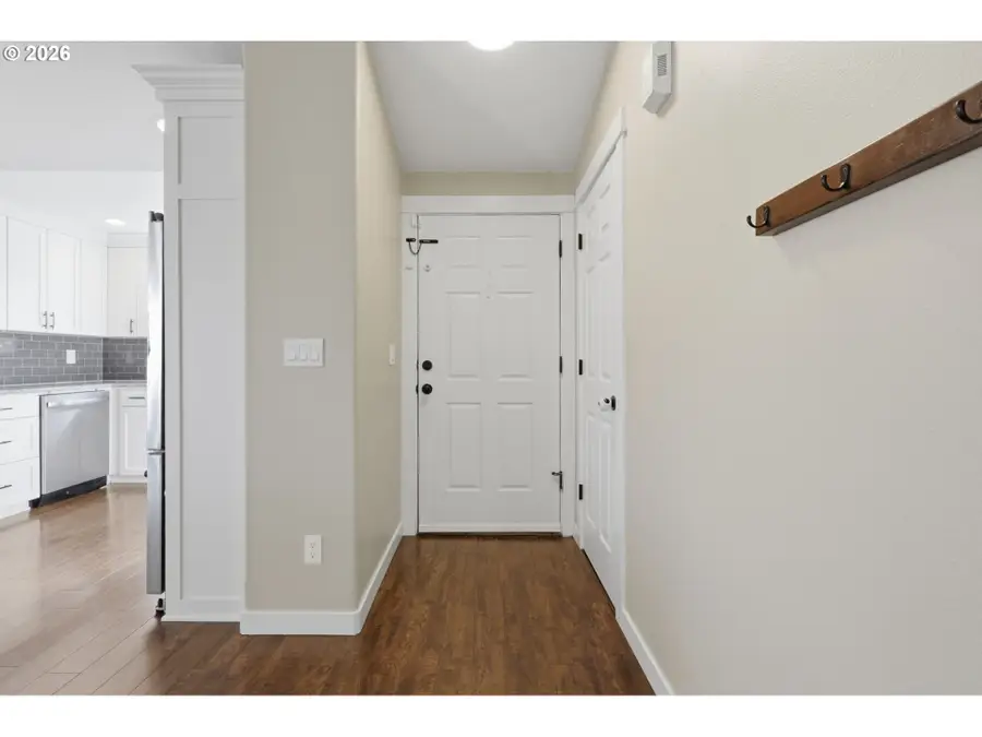 2607 Duke St, Woodburn, OR 97071 - #2