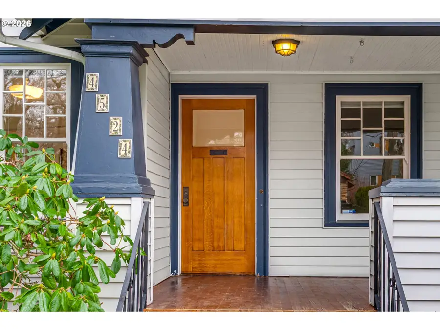 4524 NE Broadway, Portland, OR 97213 - Image #2