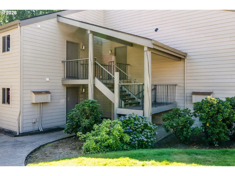 10137 SW Trapper Ter, Beaverton, OR 97008 - #2