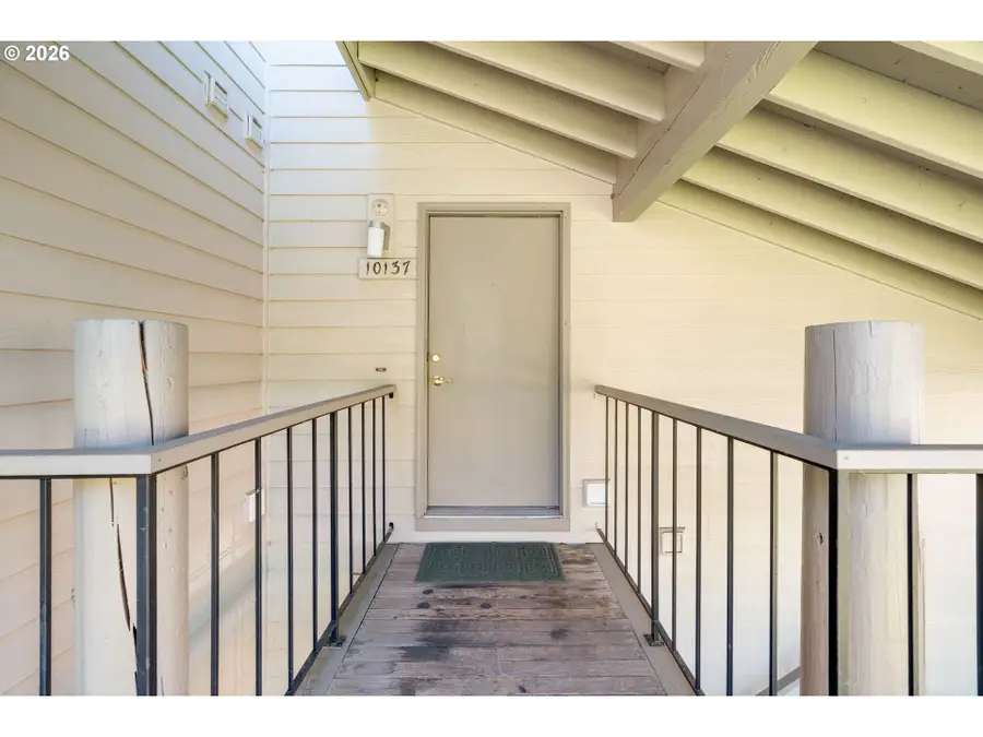 10137 SW Trapper Ter, Beaverton, OR 97008 - #3