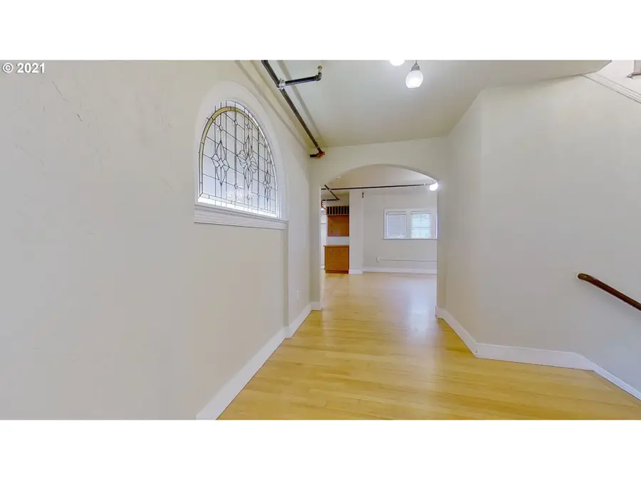 998 Ferry Ln, Eugene, OR 97401 - #3