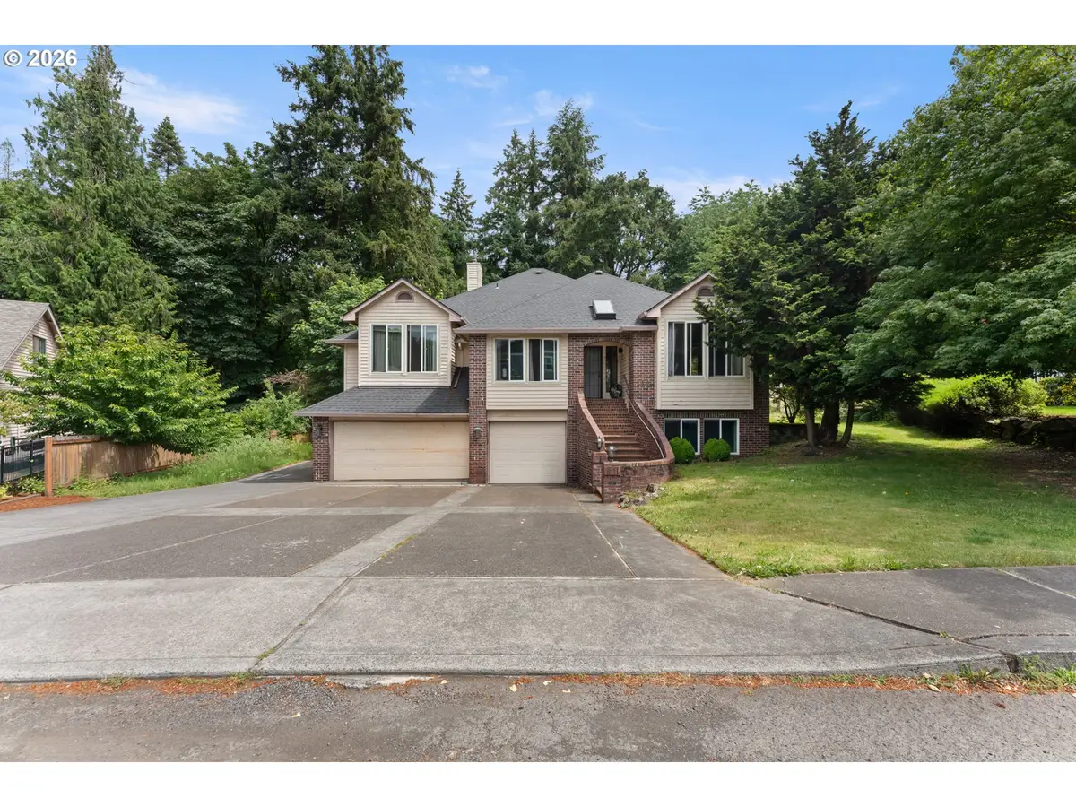 114 Forest Park Dr, Saint Helens, OR 97051 - #1