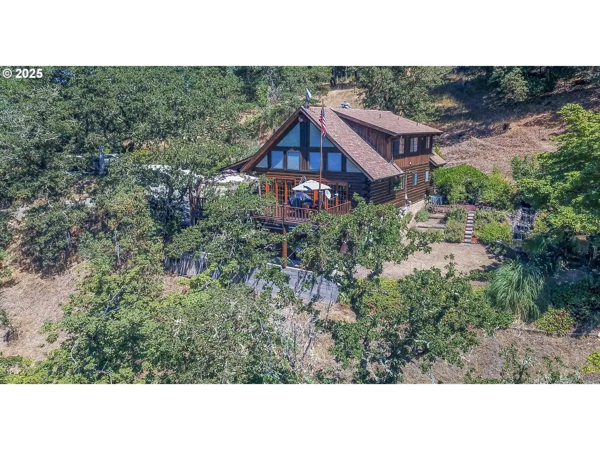 1138 Yokum Rd, Riddle, OR 97469 - Image #1