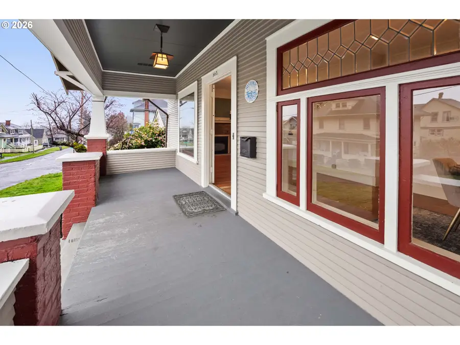 663 Harrison Ave, Astoria, OR 97103 - #3