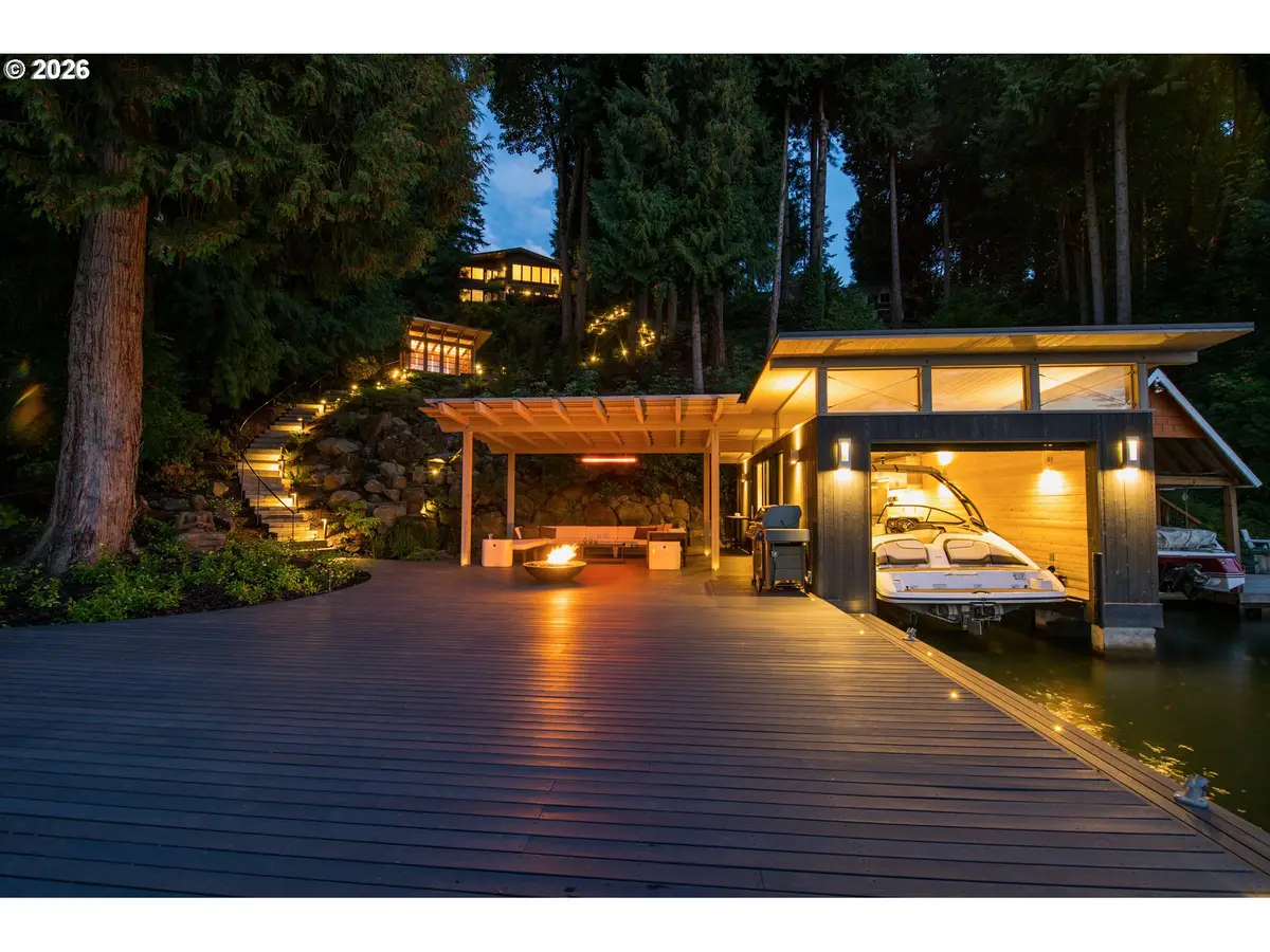 2707 Southshore Blvd, Lake Oswego, OR 97034 - #1