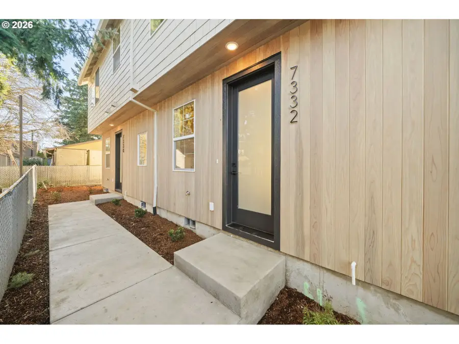 7332 SE Bybee Blvd #2, Portland, OR 97206 - Image #2