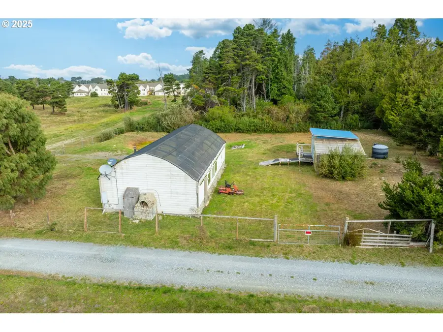 87905 Astor Ln, Bandon, OR 97411 - Image #3