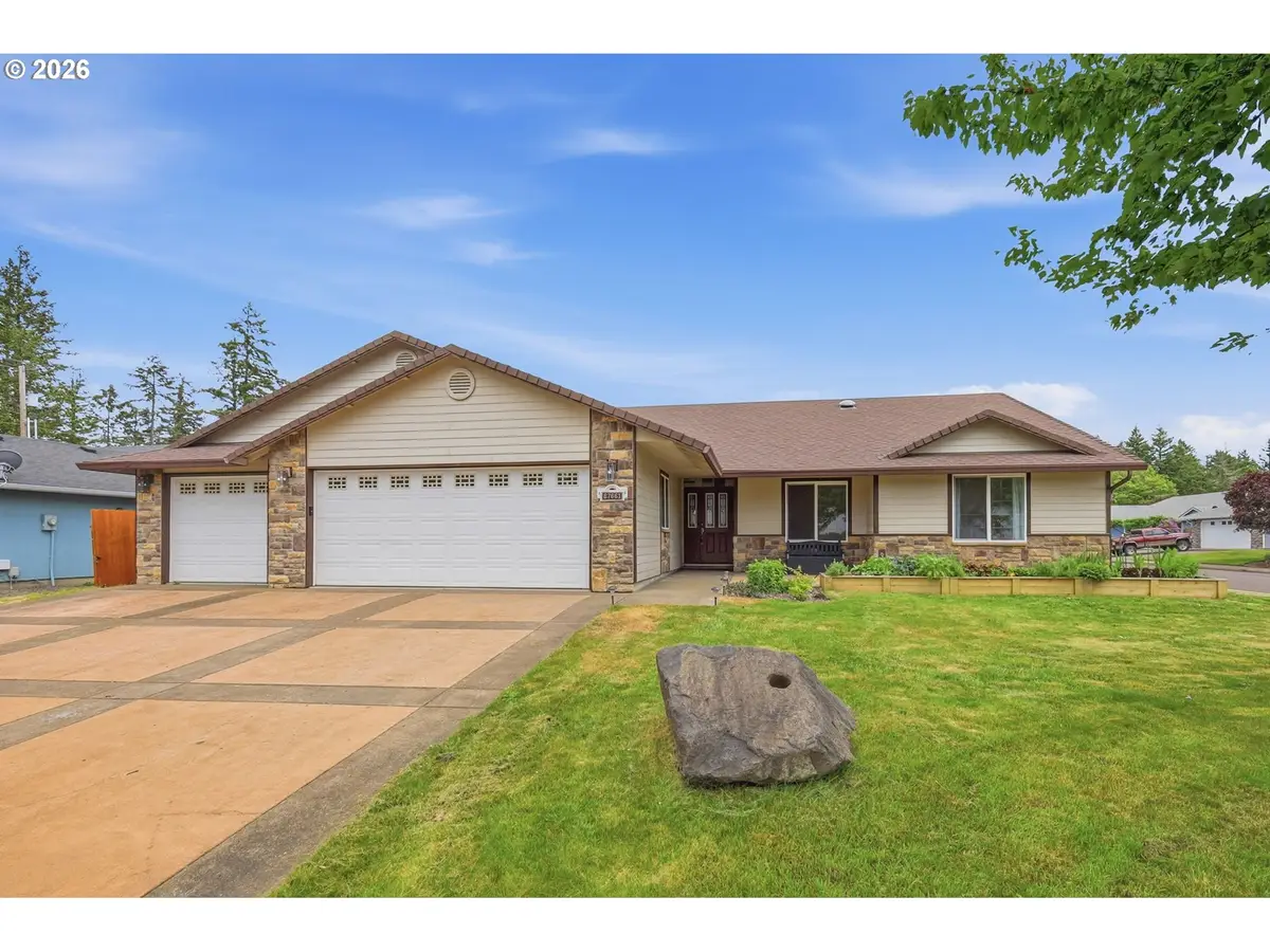 87661 Trek Dr, Veneta, OR 97487 - #1