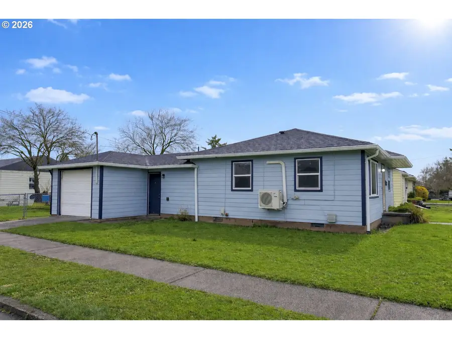 1944 Tualatin St, Saint Helens, OR 97051 - Image #2